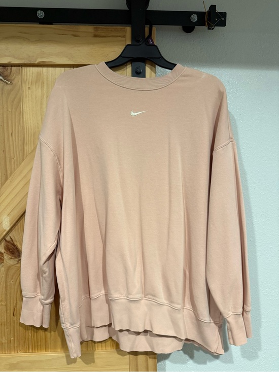 Nike Tops - Nike Light Pink Oversized Crewneck Sweatshirt